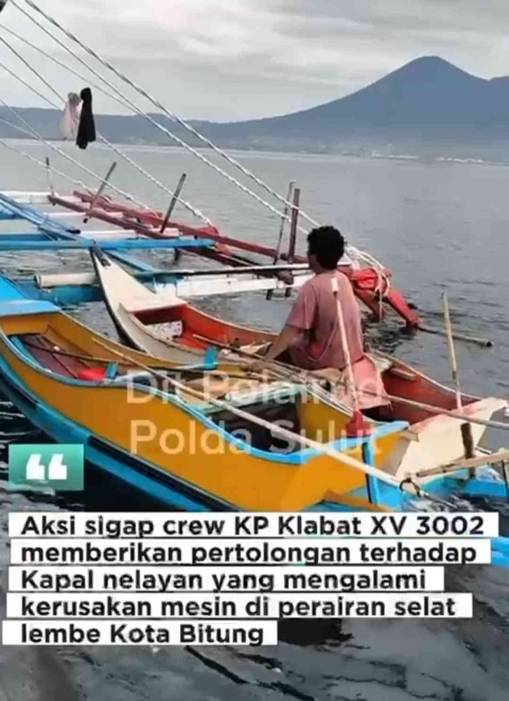 Crew KP Klabat XV-3002 dari Kepolisian Daerah Sulawesi Utara Bantu Nelayan di Perairan Selat Lembeh